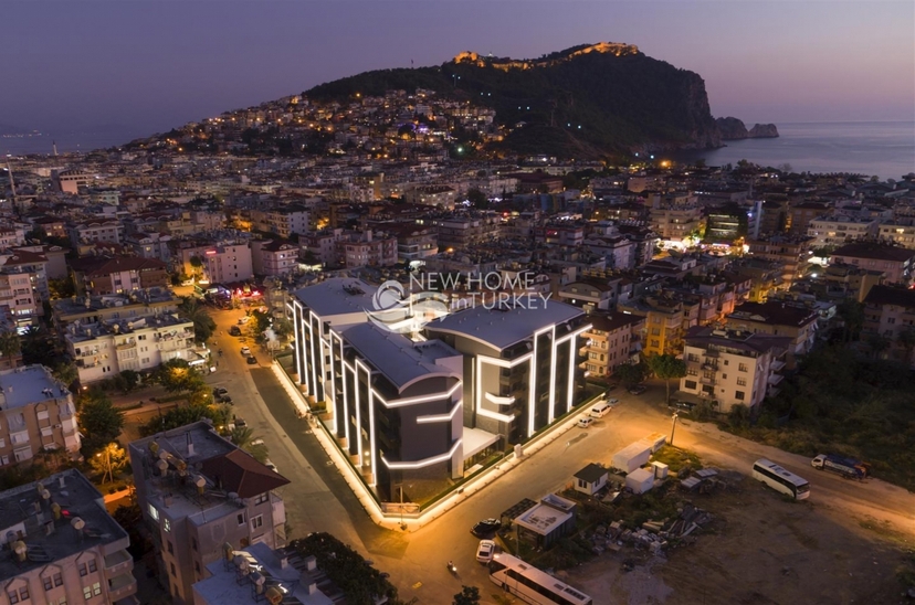 Luxuriöse 2+1 Wohnung mit Meerblick, Burg- und Bergblick im Zentrum von Alanya