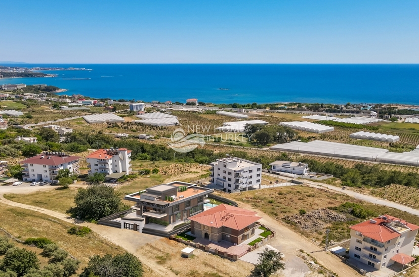 Lyxig 5+1 Villa med Hav och Bergsutsikt i Alanya - Incekum