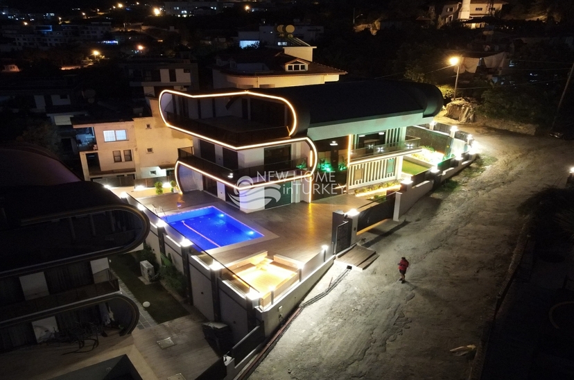 Luxurious 5+1 Villa with Sea and Mountain Views in Kargicak