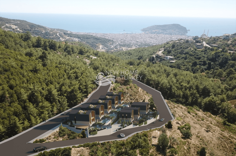 Luxury 2+1 Villa with Sea and Castle Views, Alanya Tepe