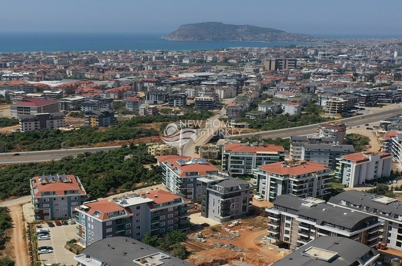 Ylellinen 1+1 huoneisto linnan ja vuoristonäköalalla, Alanya - Oba