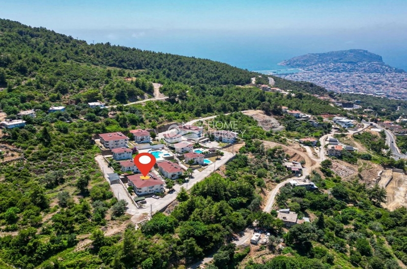 Immediately available 3+1 apartment with a large living area in Alanya