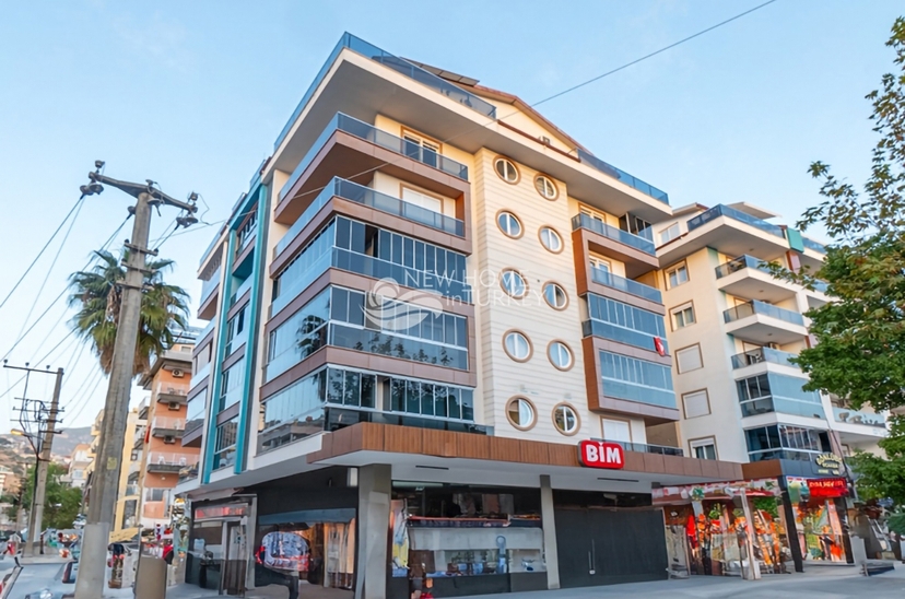 Luxuriöses 2+1 Penthouse mit Bergblick im Zentrum von Alanya