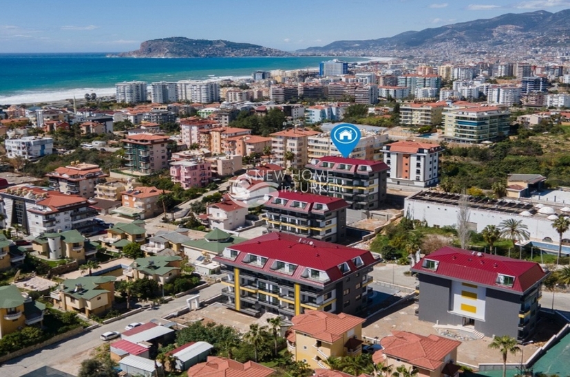 Lyxig 1+1 lägenhet med bergsutsikt i Kestel, Alanya