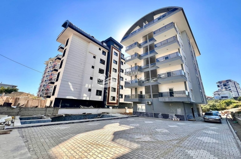 Luxuriöse 1+1 Wohnung mit Bergblick in Avsallar