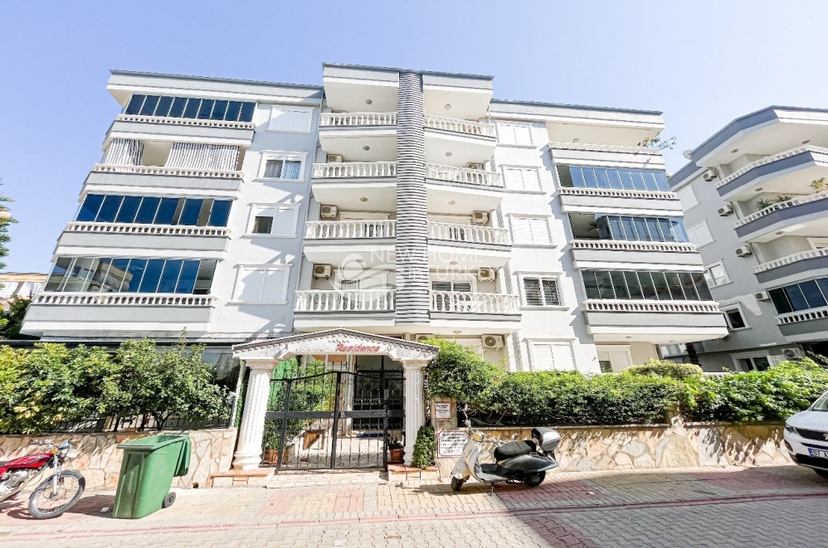 Luxury 2+1 Apartment with Mountain View in Alanya - Oba
