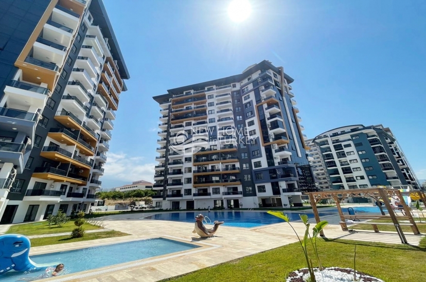 Luxuriöses 1+1 Apartment mit Meerblick und Bergblick im Zentrum von Alanya