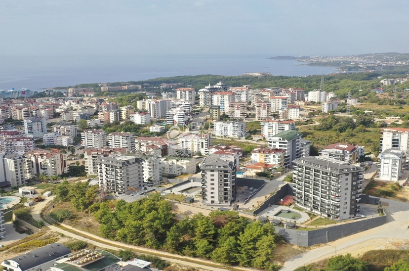 Ylellinen 1+1 asunto meri- ja vuorinäköalalla Avsallarissa, Alanyassa