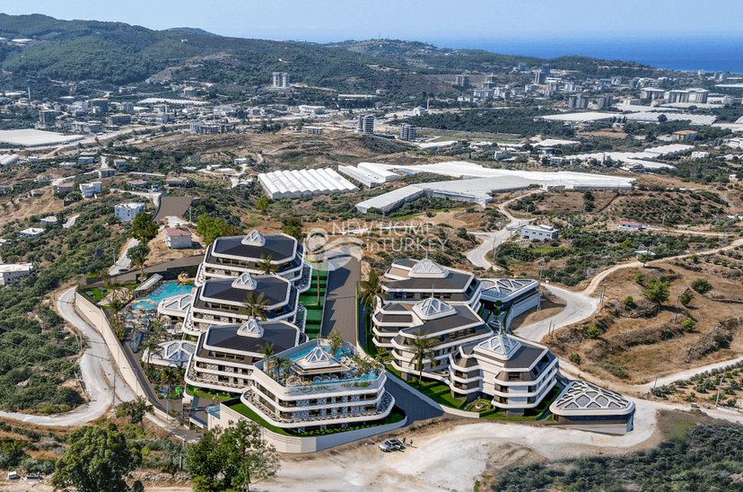 Luksuriøs 4+1 Penthouse med Hav- og Bjergudsigt i Alanya