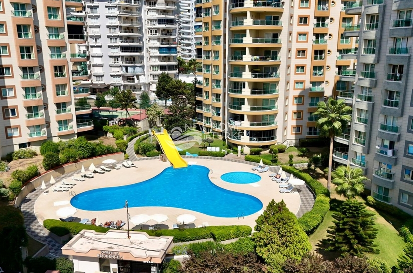 Mountain View 2+1 Lejlighed med Pool og Fitness Faciliteter i Mahmutlar