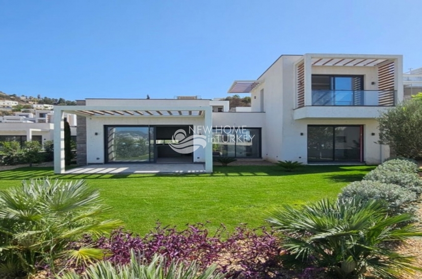 Charming 3+1 Villa with Sea and Mountain Views in Bodrum - Gumusluk