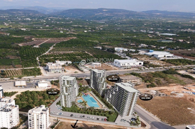Luxury 2+1 Apartment with Mountain Views in Mersin