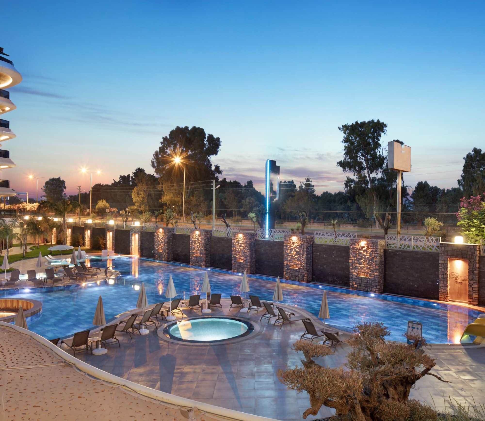 Luxury 2+1 Apartment with Stunning Views in Kargicak, Alanya