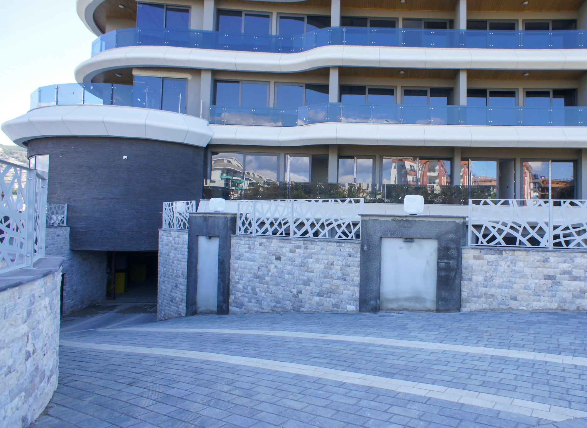 Luxury 2+1 Apartment with Stunning Views in Kargicak, Alanya