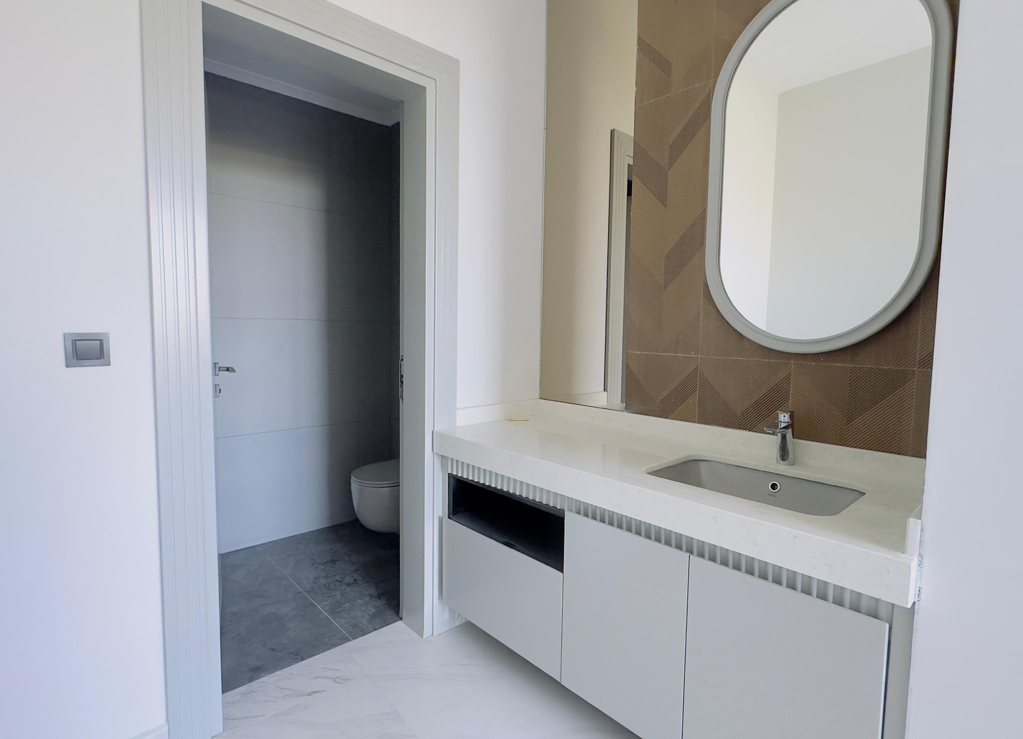 Luxury 2+1 Apartment with Stunning Views in Kargicak, Alanya