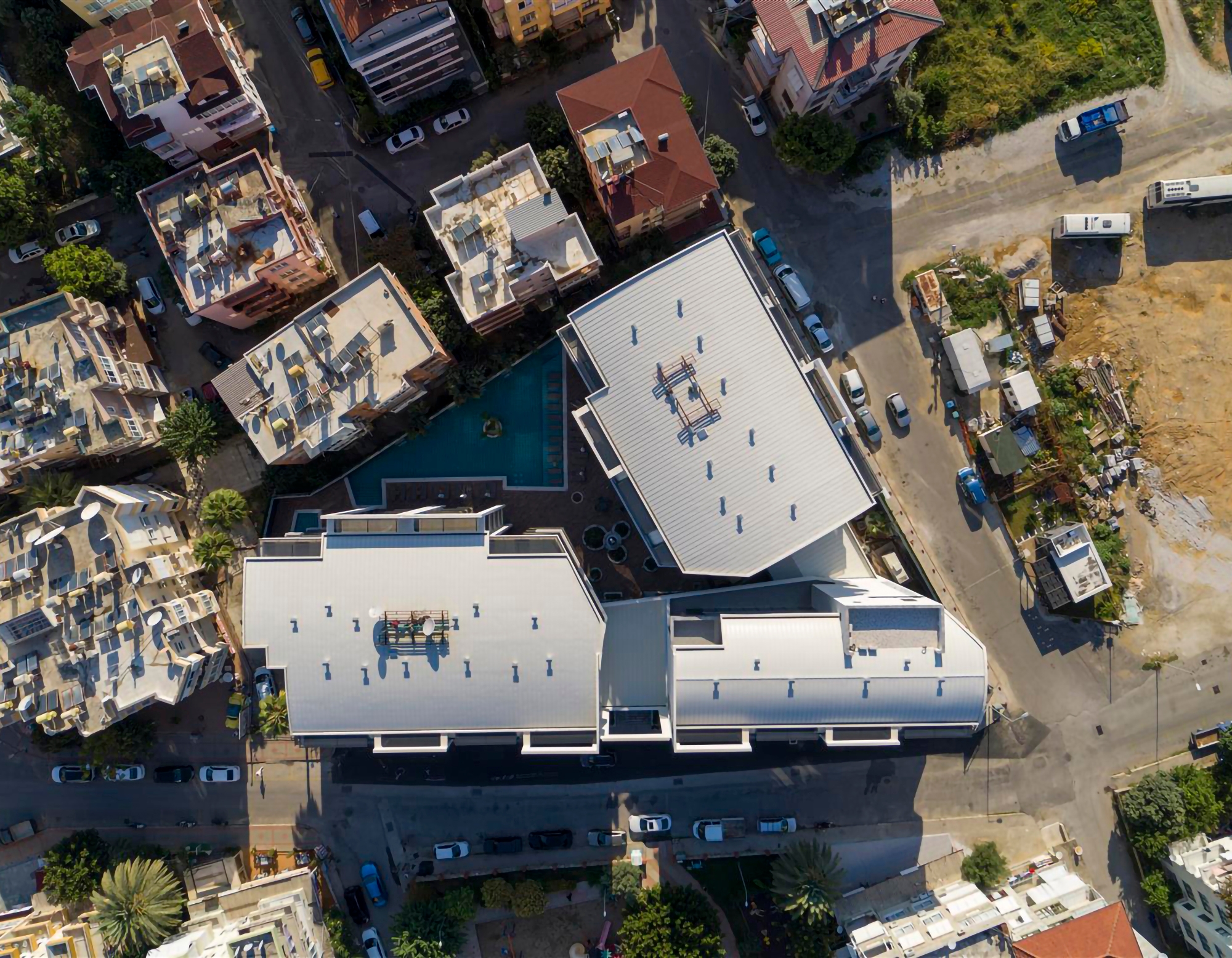 Luksus 2+1 Lejlighed med Hav, Slot og Bjergudsigt i Alanya Center