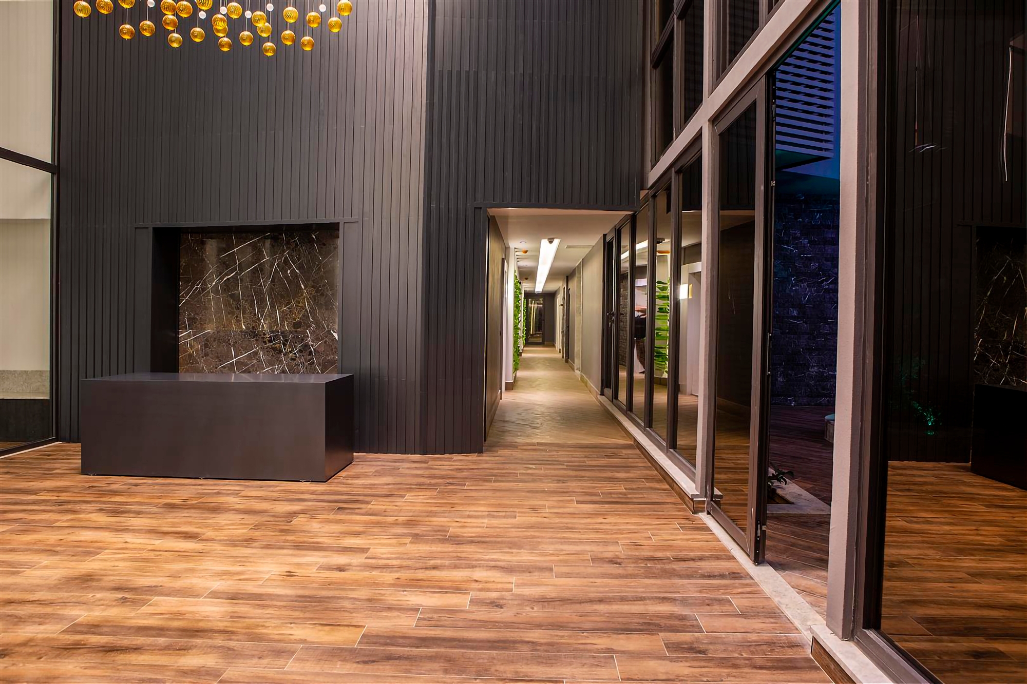 Luksus 2+1 Lejlighed med Hav, Slot og Bjergudsigt i Alanya Center