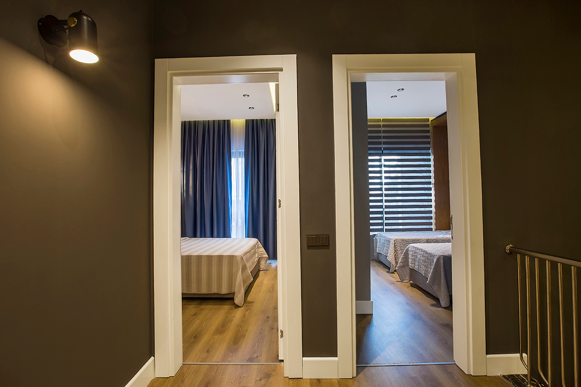 Luksus 2+1 Lejlighed med Hav, Slot og Bjergudsigt i Alanya Center