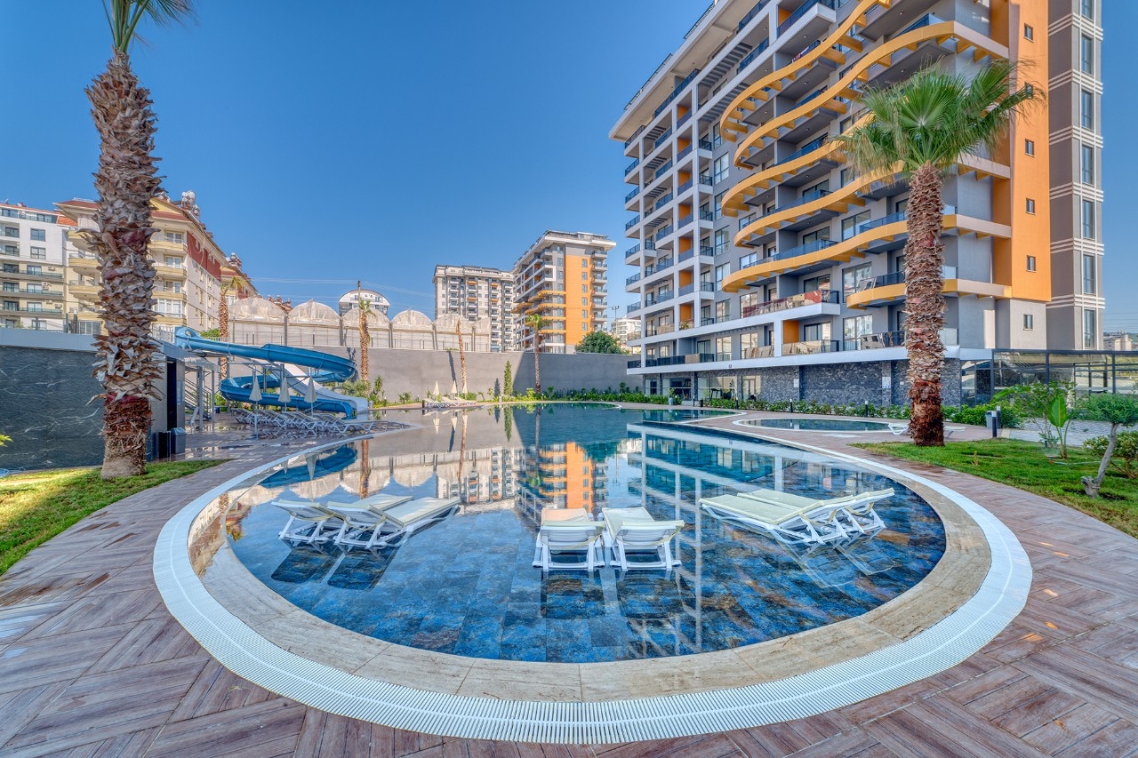 Luxury 1+1 Apartment with Sea and Mountain Views in Avsallar