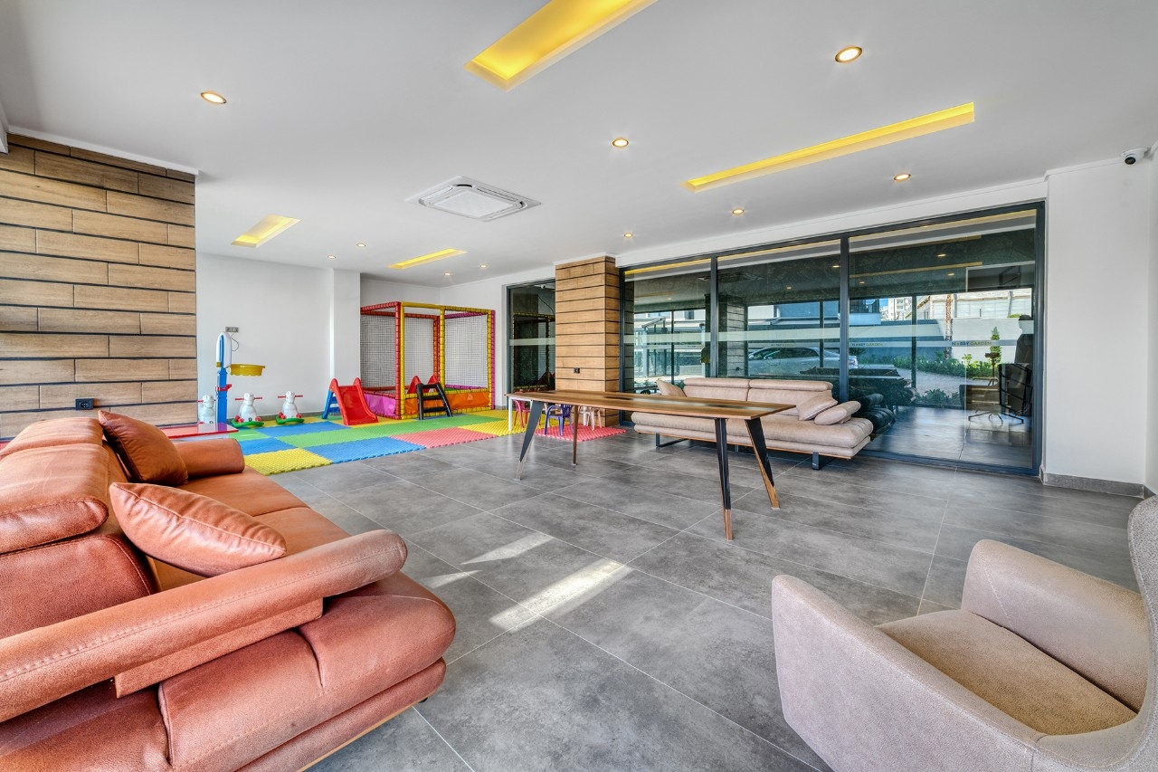 Luxury 1+1 Apartment with Sea and Mountain Views in Avsallar
