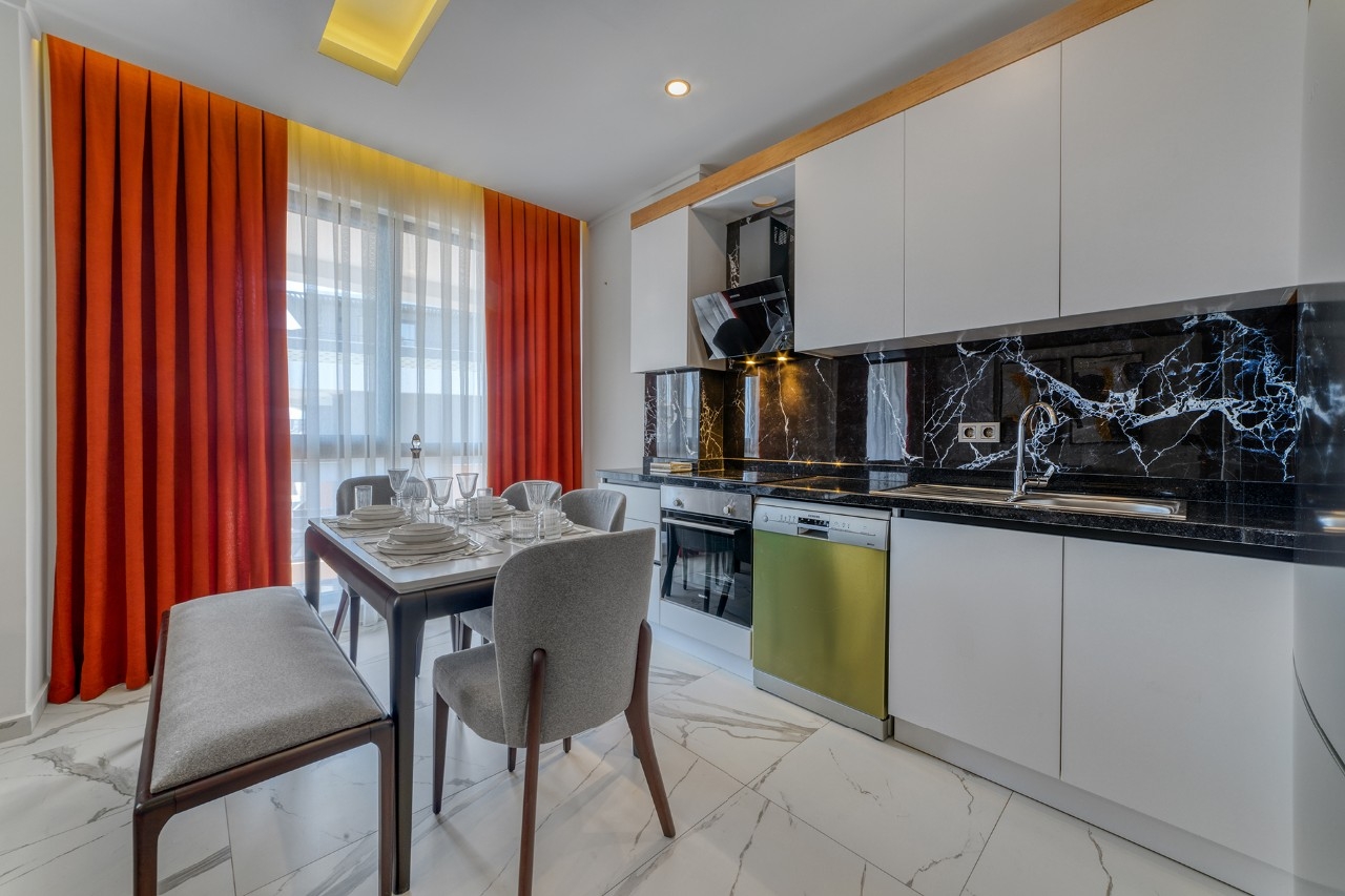 Luxury 1+1 Apartment with Sea and Mountain Views in Avsallar