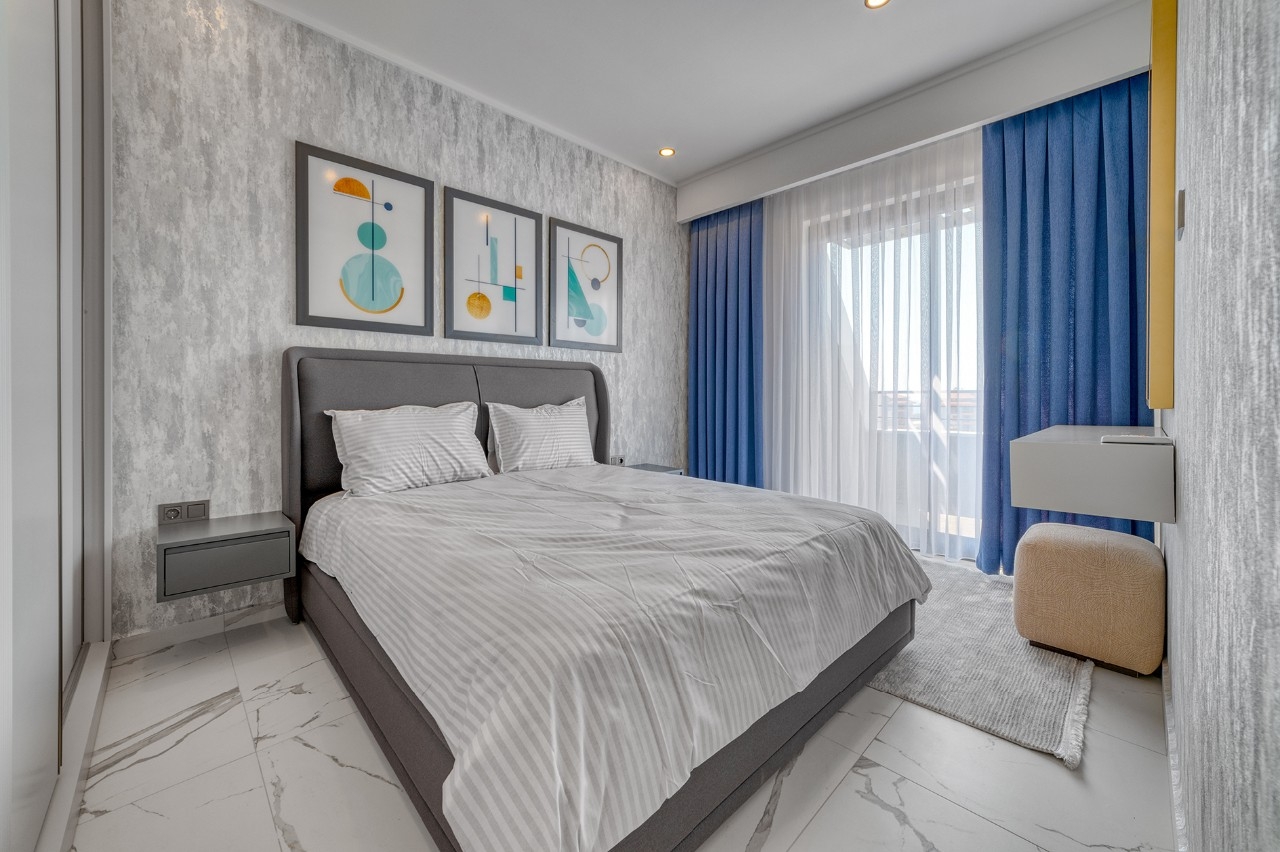 Luxury 1+1 Apartment with Sea and Mountain Views in Avsallar
