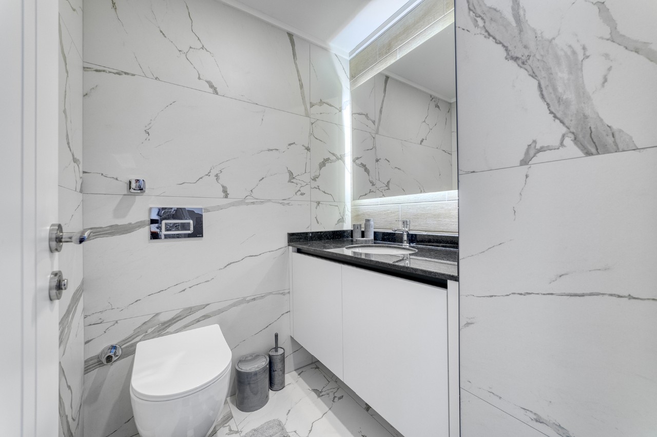 Luxury 1+1 Apartment with Sea and Mountain Views in Avsallar