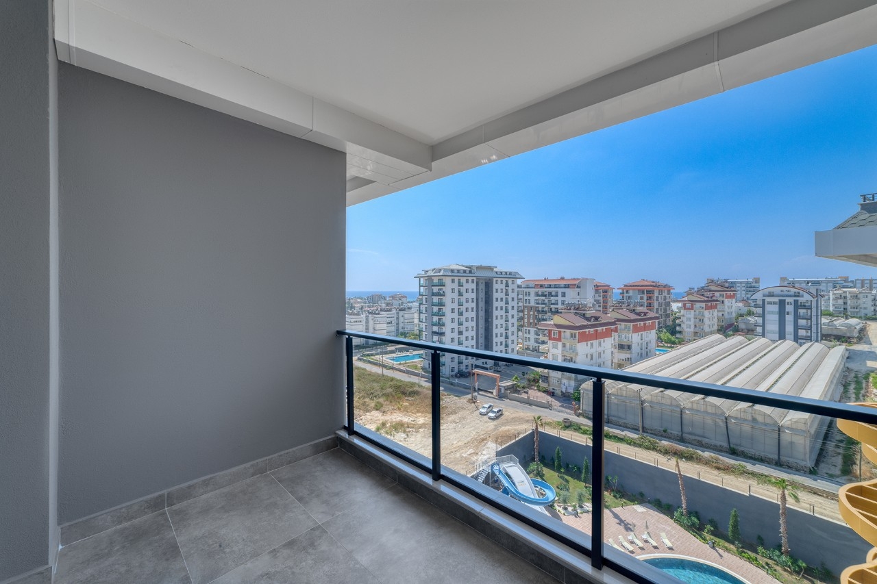 Luxury 1+1 Apartment with Sea and Mountain Views in Avsallar