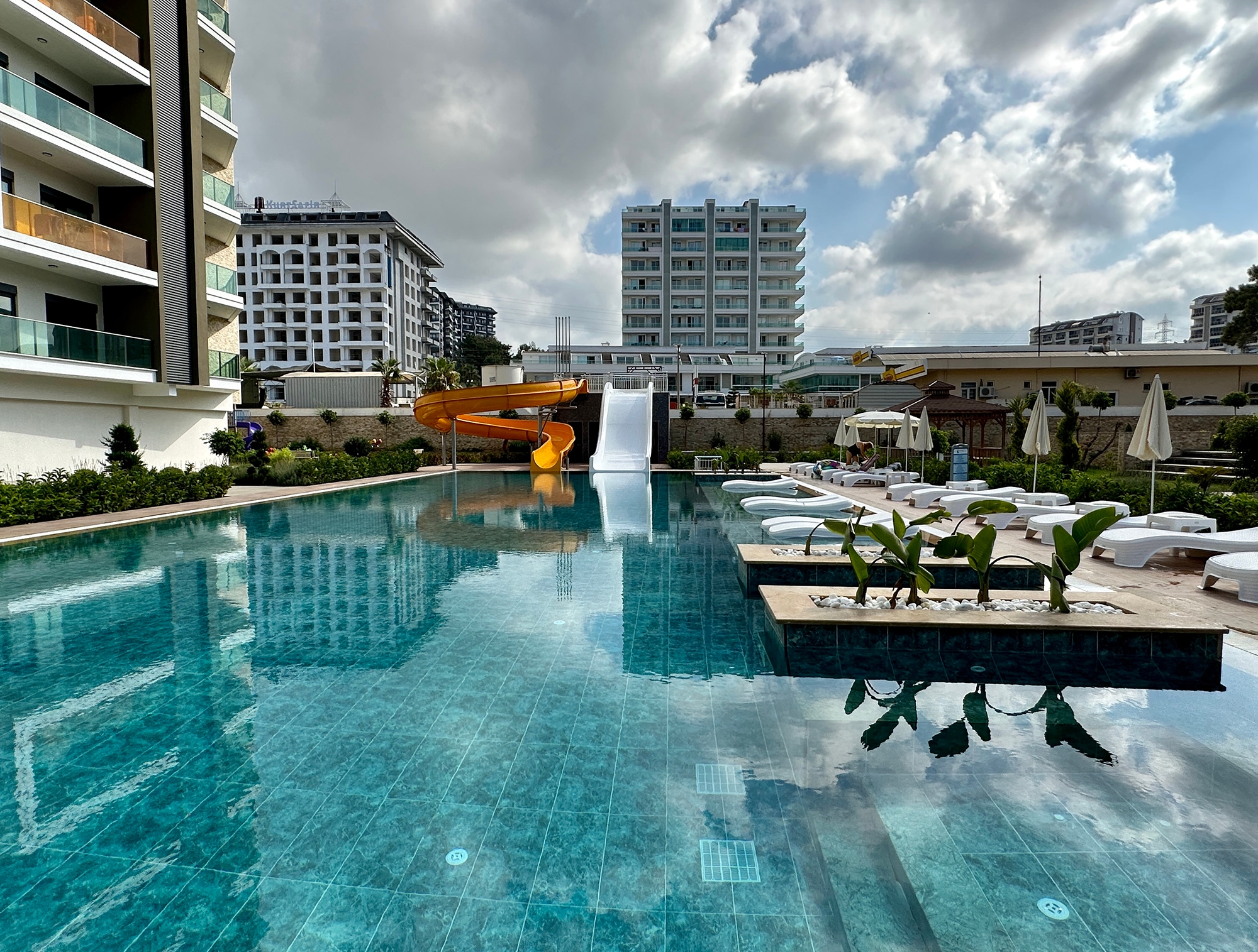 Luxuriöse 1+1 Wohnung mit Meerblick in Avsallar, Alanya