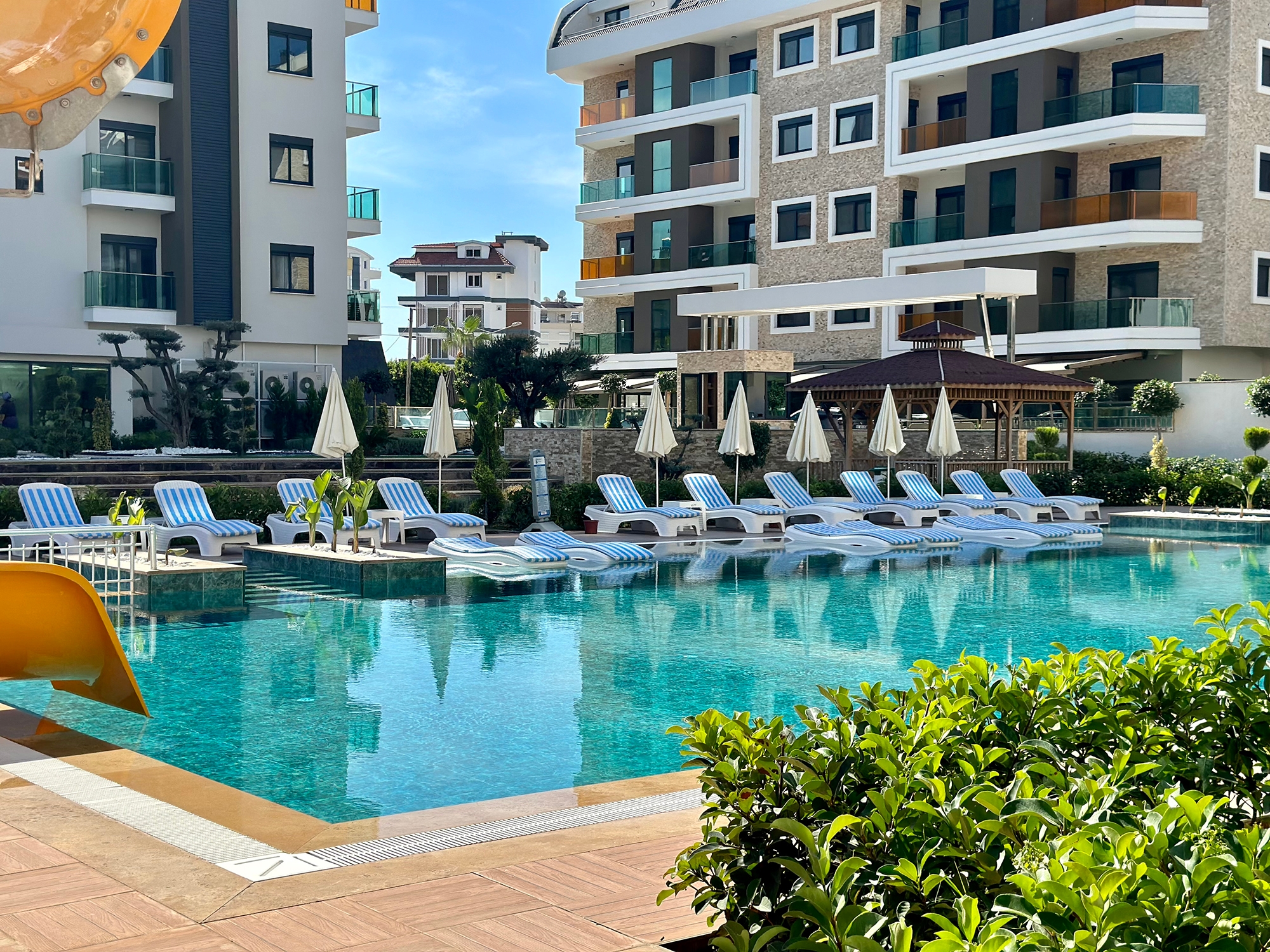 Luxuriöse 1+1 Wohnung mit Meerblick in Avsallar, Alanya