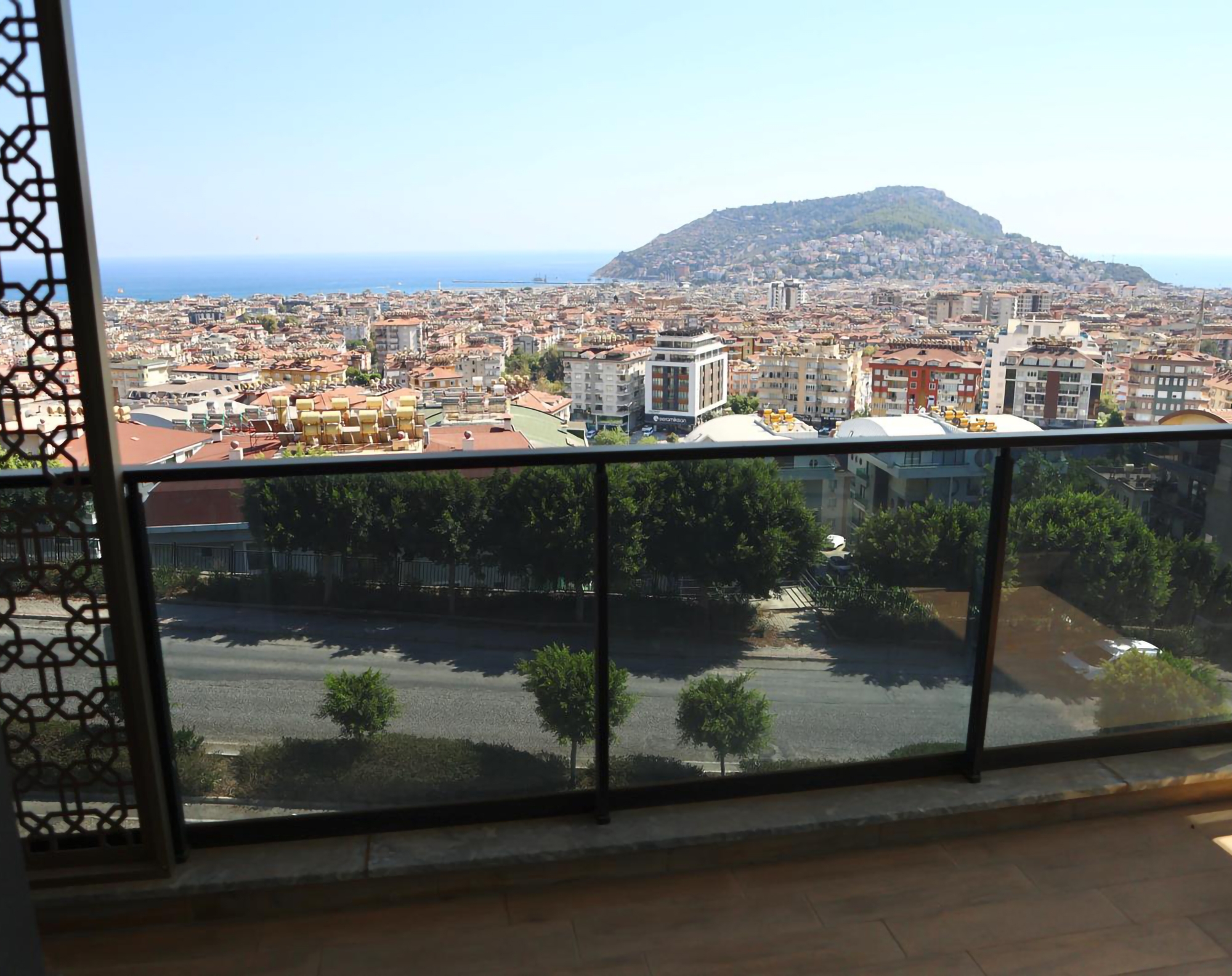 Luxuriöses 4+1 Apartment mit atemberaubendem Blick in Alanya-Hasbahce