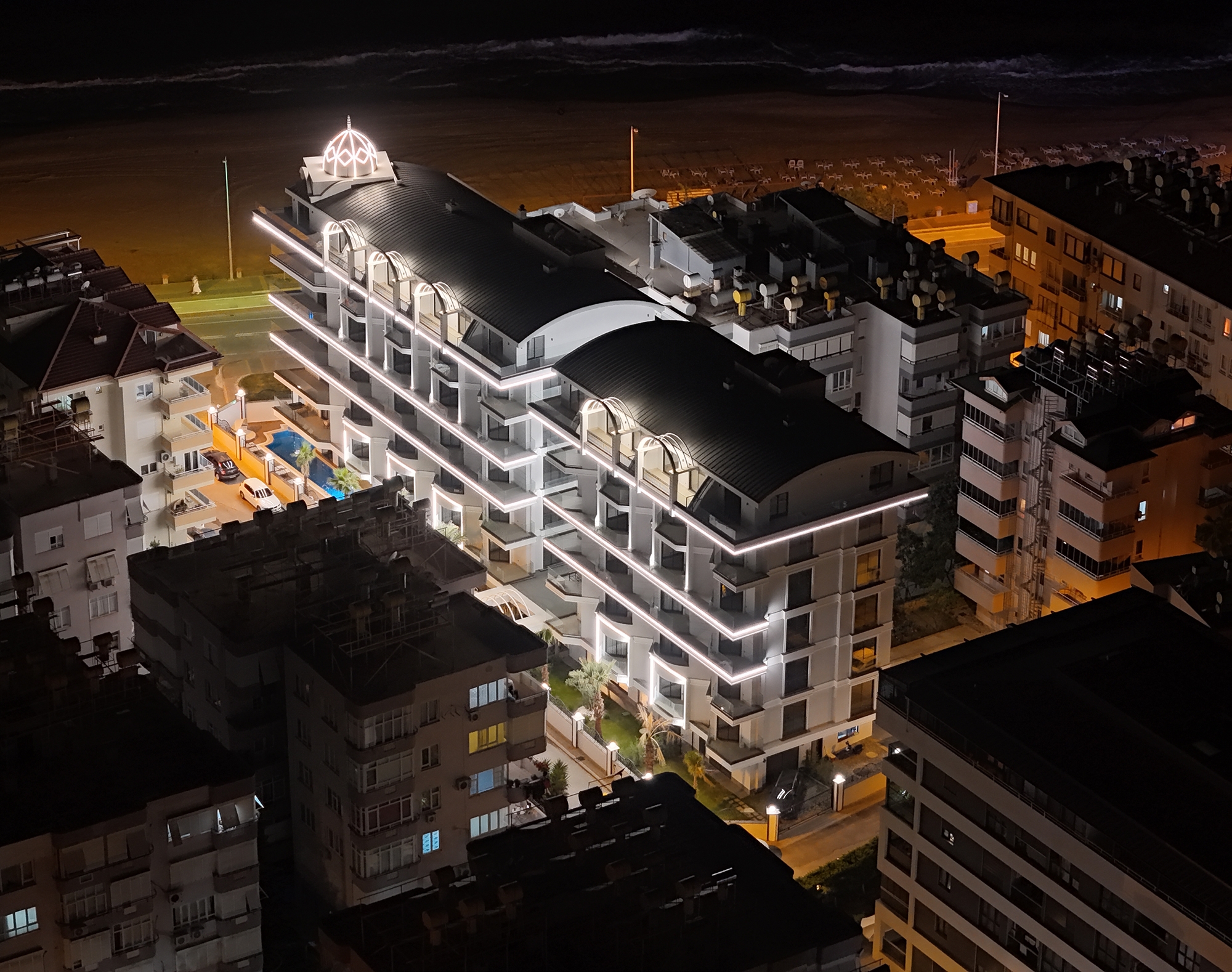 Luxury 1+1 Apartment with Stunning Sea View in Alanya Center
