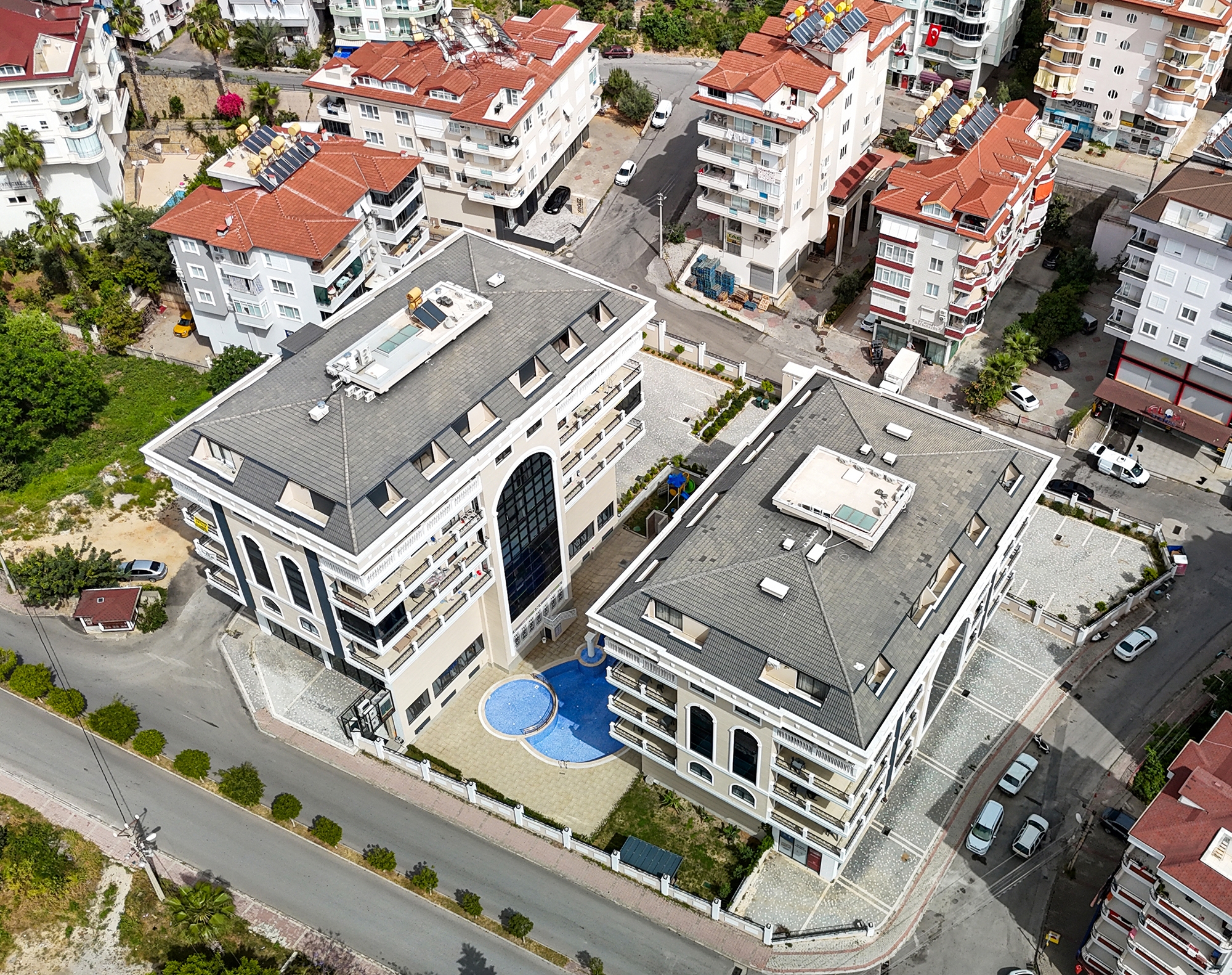 Luxuriöse 3+1 Wohnung mit Bergblick im Zentrum von Alanya