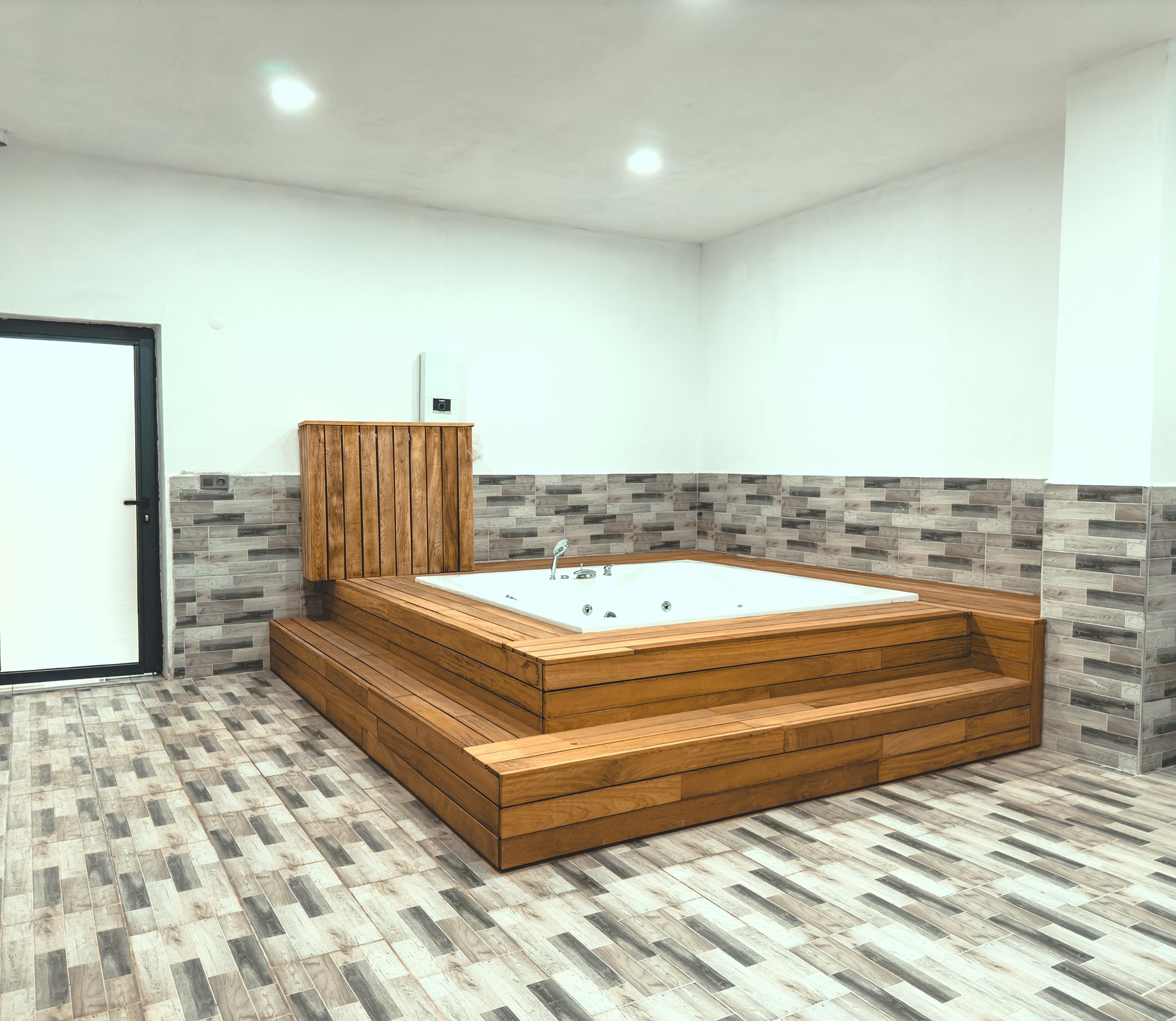 Luxuriöse 3+1 Wohnung mit Bergblick im Zentrum von Alanya