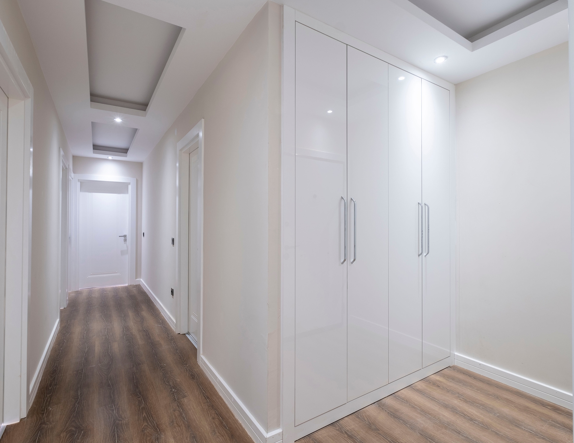 Luxuriöse 3+1 Wohnung mit Bergblick im Zentrum von Alanya