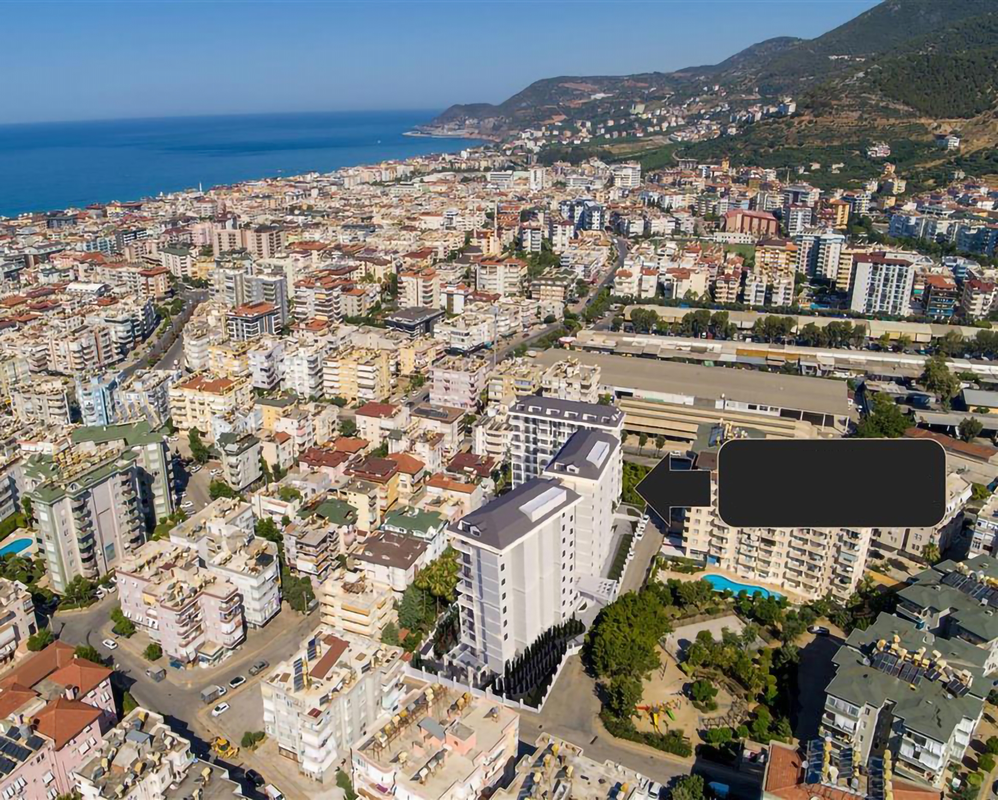 Luxury 1+1 Apartment with Sea and Mountain Views, Alanya Center