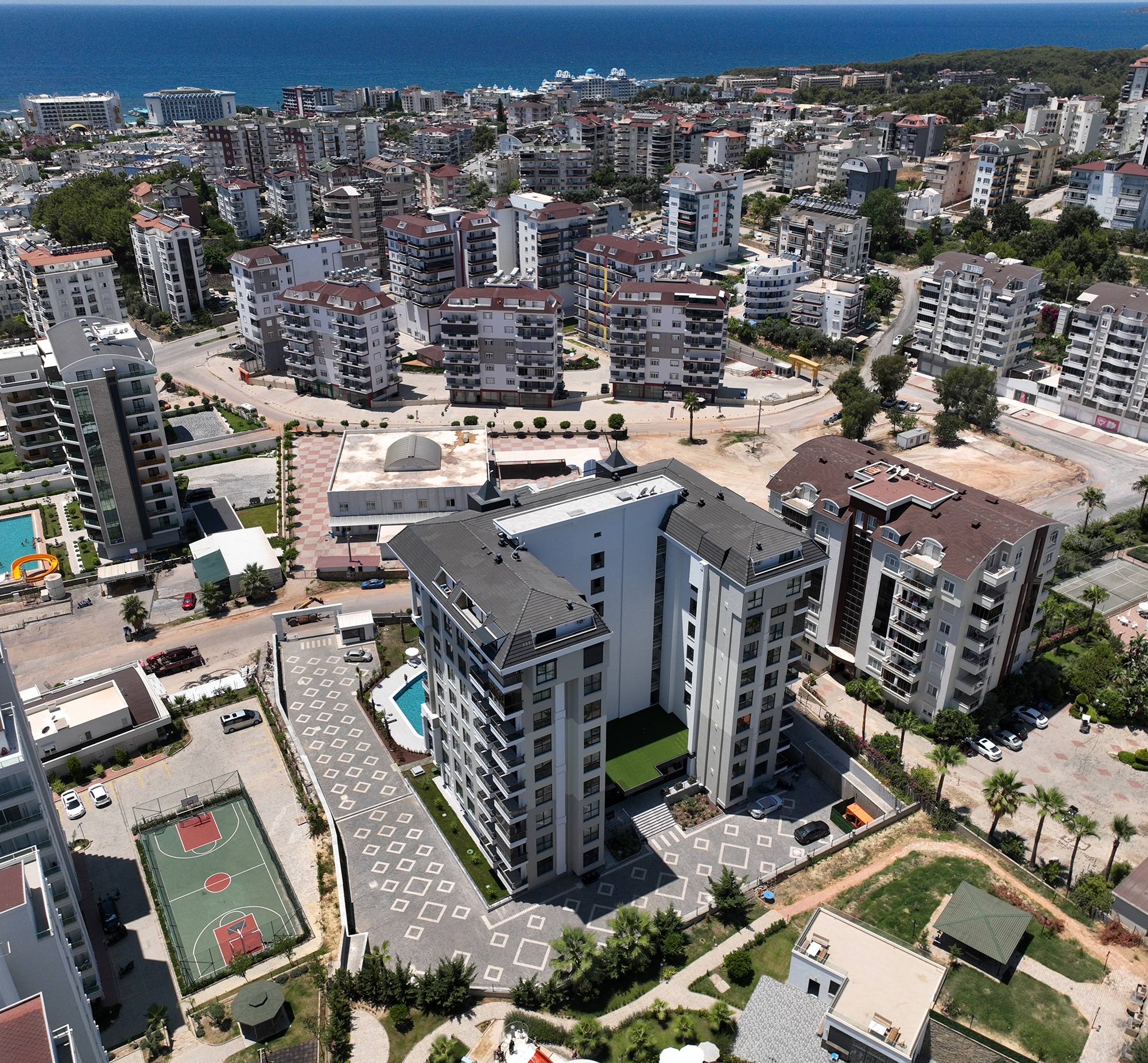 Luxury 1+1 Apartment with Sea and Mountain Views in Avsallar, Alanya