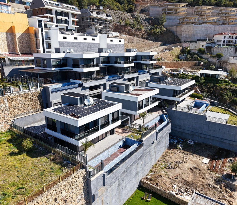 Luxus 5+1 Villa mit atemberaubendem Blick in Alanya, Bektaş