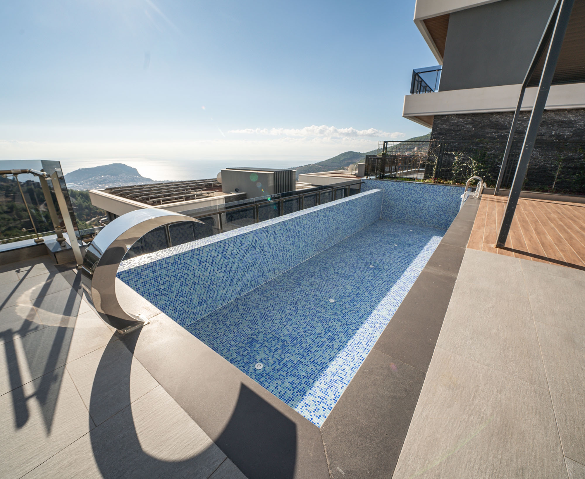 Luxus 5+1 Villa mit atemberaubendem Blick in Alanya, Bektaş