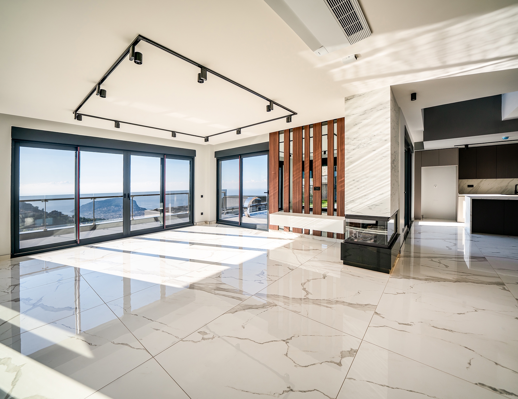 Luxus 5+1 Villa mit atemberaubendem Blick in Alanya, Bektaş