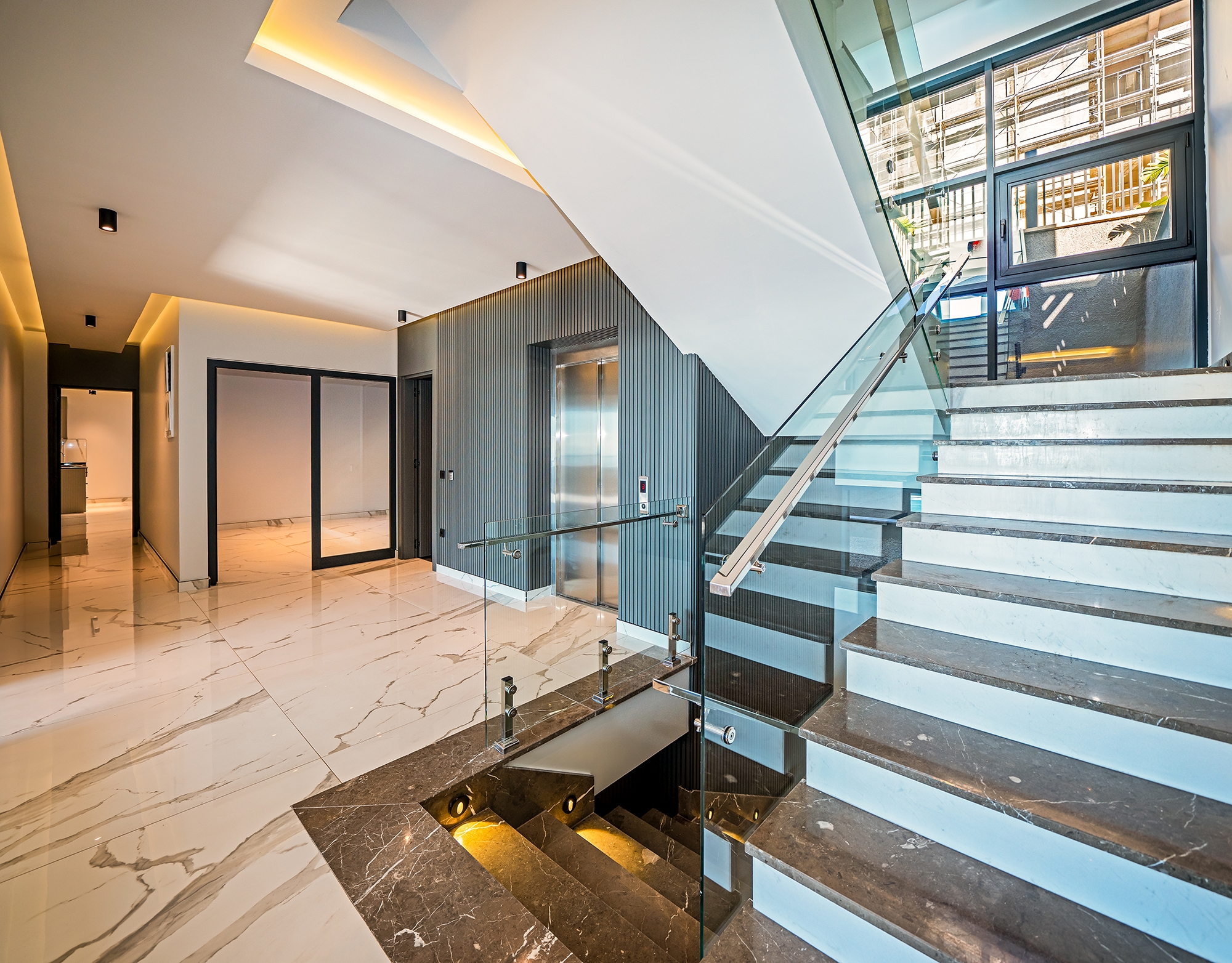 Luxus 5+1 Villa mit atemberaubendem Blick in Alanya, Bektaş