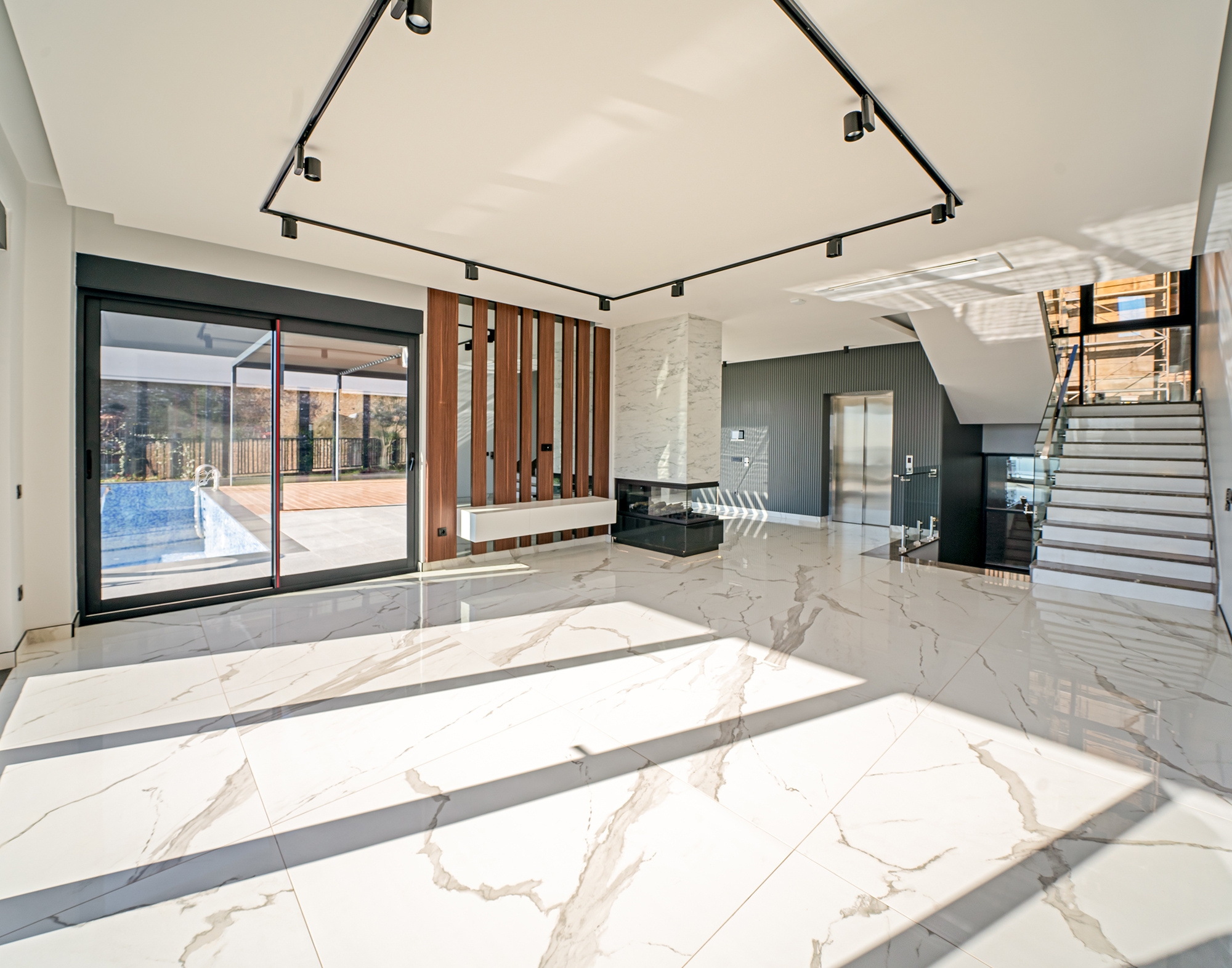 Luxus 5+1 Villa mit atemberaubendem Blick in Alanya, Bektaş