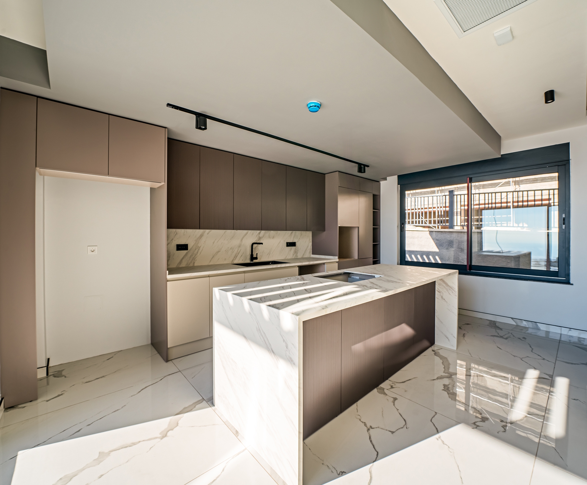 Luxus 5+1 Villa mit atemberaubendem Blick in Alanya, Bektaş