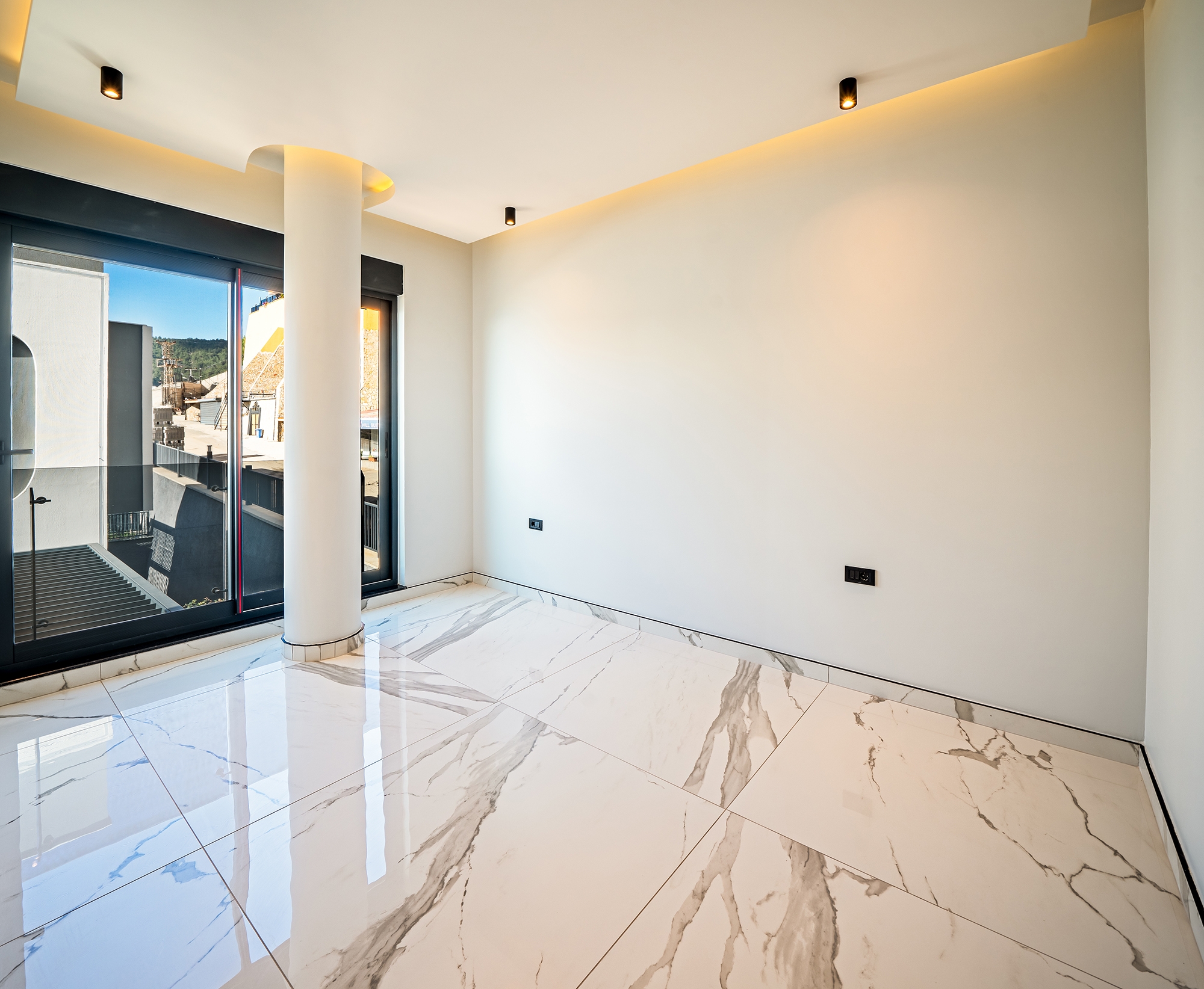 Luxus 5+1 Villa mit atemberaubendem Blick in Alanya, Bektaş