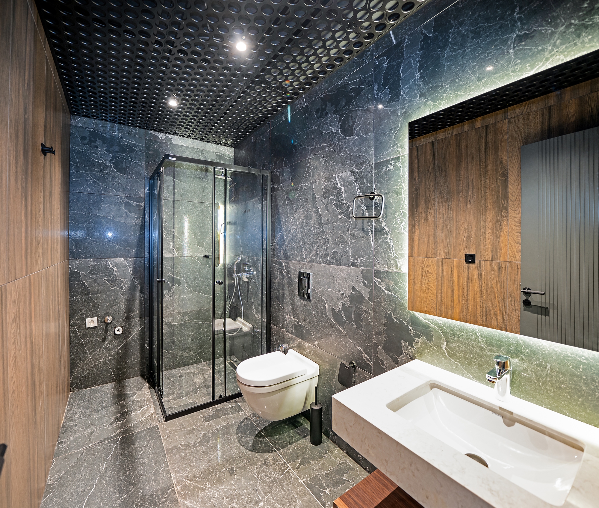 Luxus 5+1 Villa mit atemberaubendem Blick in Alanya, Bektaş