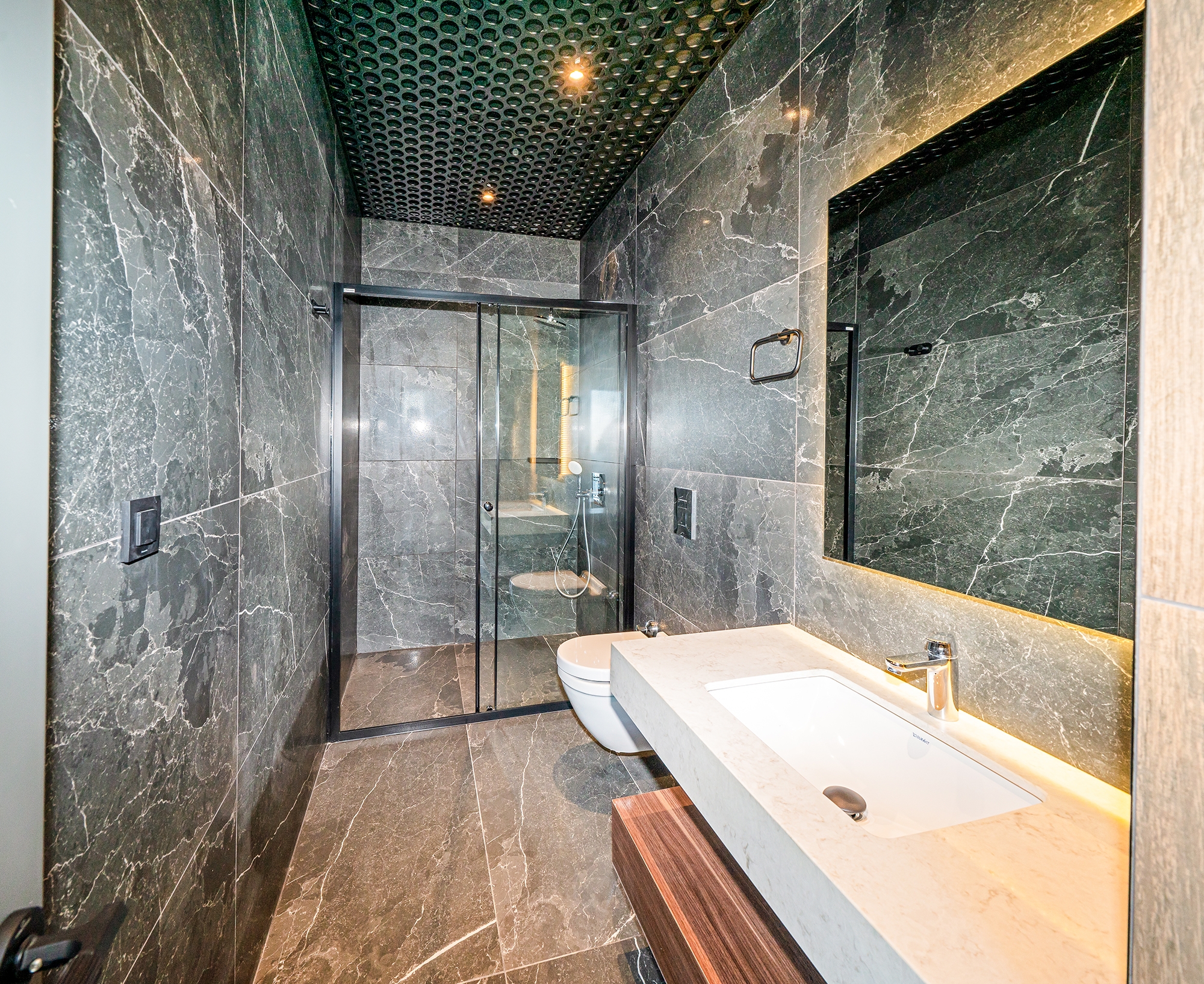 Luxus 5+1 Villa mit atemberaubendem Blick in Alanya, Bektaş