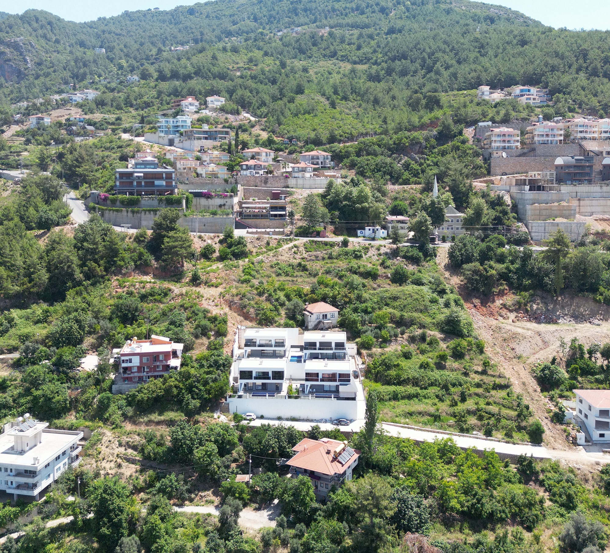Luksus 3+1 Villa med Spektakulær Udsigt i Alanya, Bektas