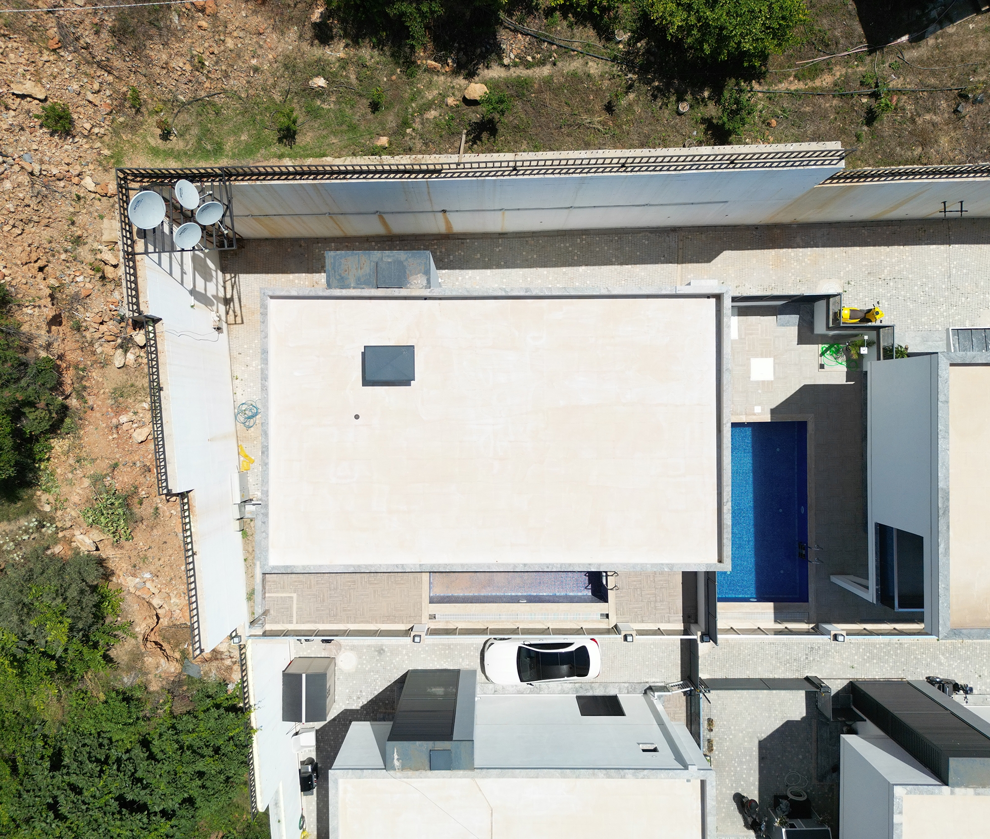 Luksus 3+1 Villa med Spektakulær Udsigt i Alanya, Bektas