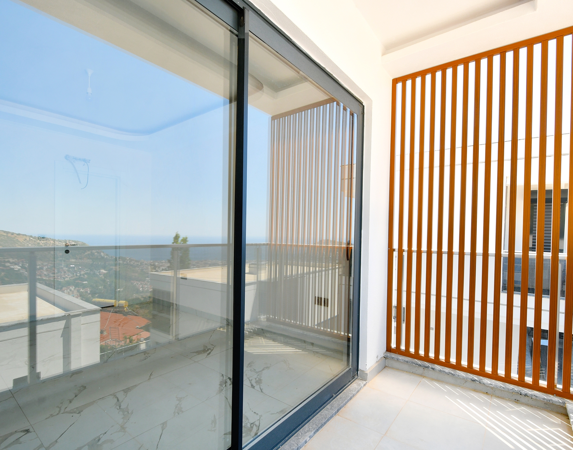 Luksus 3+1 Villa med Spektakulær Udsigt i Alanya, Bektas
