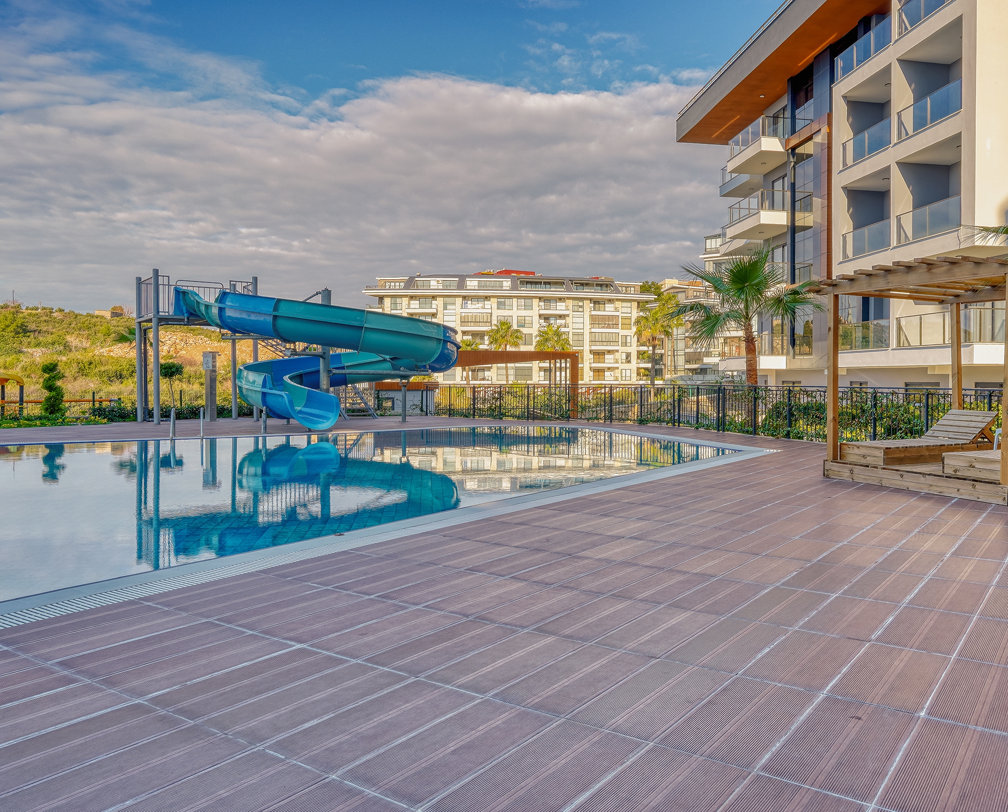 Luxuriöses 1+1 Apartment mit Meerblick und Bergblick, Alanya - Kestel